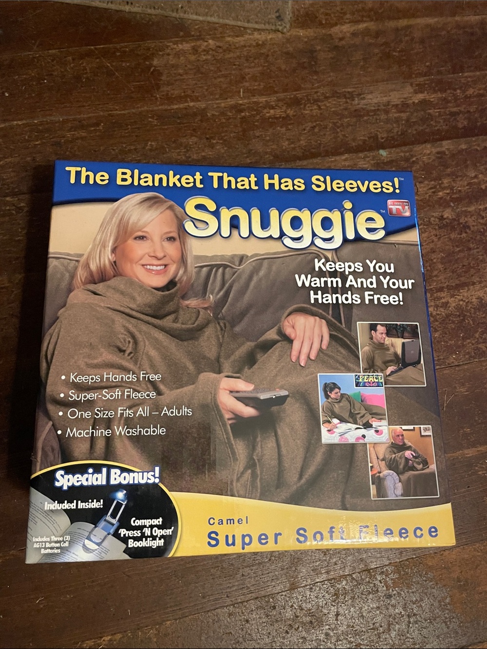 Super Soft Fleece Sleeve Blanket in Camel